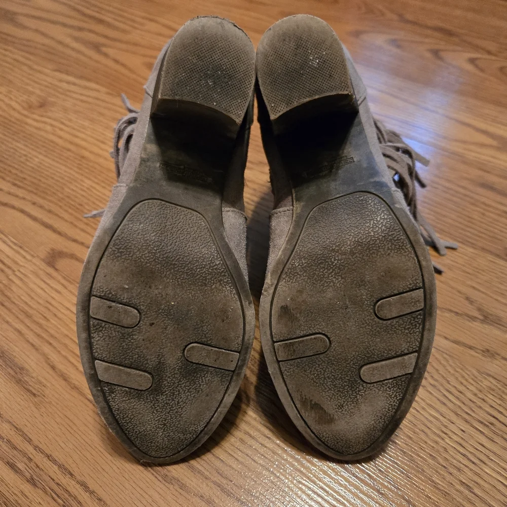Faded Glory Clover Ankle Boots Gray Heels Faux Suede Fringe Tassels Western 7